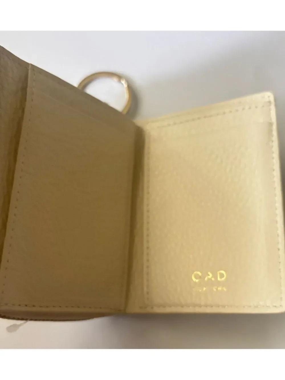 OAD New York Everywhere leather Mini Wallet in Oatmeal